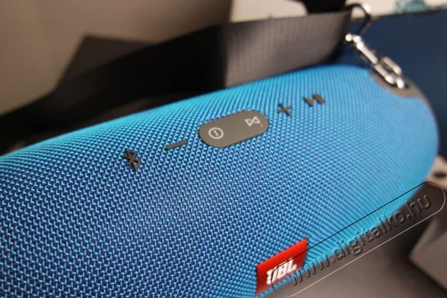 JBL Xtreme Bluetooth hangszóró - kék Audio-Video / Hifi / Multimédia - Hordozható, vezeték nélküli / bluetooth hangsugárzó - Hordozható, vezeték nélküli / bluetooth hangsugárzó - 320594