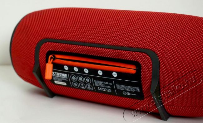 JBL Xtreme Bluetooth hangszóró - piros Audio-Video / Hifi / Multimédia - Hordozható, vezeték nélküli / bluetooth hangsugárzó - Hordozható, vezeték nélküli / bluetooth hangsugárzó - 305133