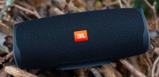 JBL Charge 4 Bluetooth hangszóró - fekete Audio-Video / Hifi / Multimédia - Hordozható, vezeték nélküli / bluetooth hangsugárzó - Hordozható, vezeték nélküli / bluetooth hangsugárzó - 346828