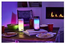 JBL Pulse 4 fekete vízálló LED-es Bluetooth hangszóró Audio-Video / Hifi / Multimédia - Hordozható, vezeték nélküli / bluetooth hangsugárzó - Hordozható, vezeték nélküli / bluetooth hangsugárzó - 380163