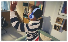 JBL JR 320 vezetékes kék gyermek fejhallgató Audio-Video / Hifi / Multimédia - Fül és Fejhallgatók - Fejhallgató - 514455