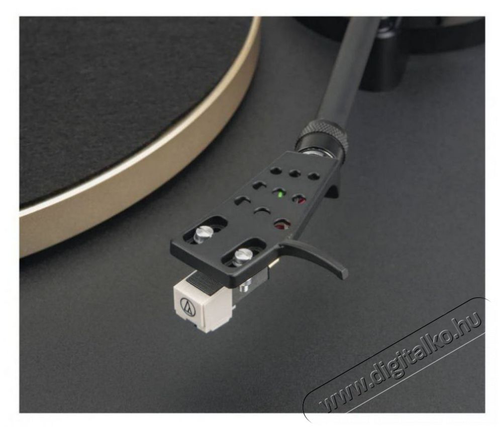 JBL Spinner BT Gold Audio-Video / Hifi / Multim&eacute;dia - Bakelit lemezj&aacute;tsz&oacute; - Bakelit lemezj&aacute;tsz&oacute; - 525055