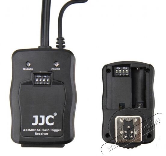 JJC JF-220U vezeték nélküli vakukioldó - 35JF-220U - 13SR-AV2 Fotó-Videó kiegészítők - Távkioldó - Vezeték nélküli távkioldó (utángyártott) - 275733