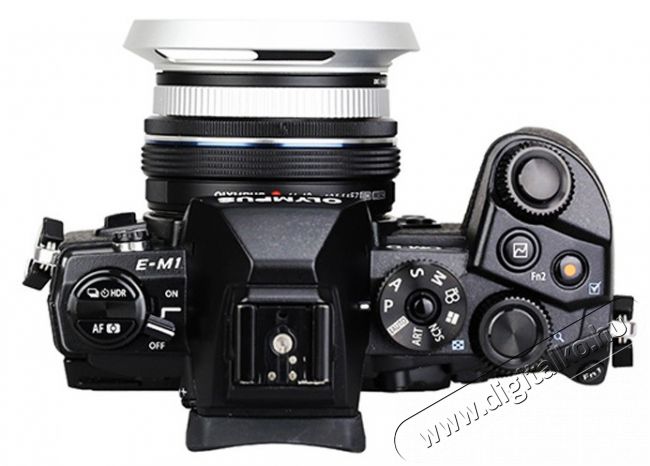 JJC Z-O14-42IIS (Olympus) automatikus objektívsapka és napellenző - ezüst Fotó-Videó kiegészítők - Objektív kiegészítő - Objektívsapka - 318836