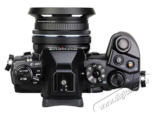 JJC Z-O14-42IIB (Olympus) automatikus objektívsapka és napellenző - fekete Fotó-Videó kiegészítők - Objektív kiegészítő - Objektívsapka - 318835
