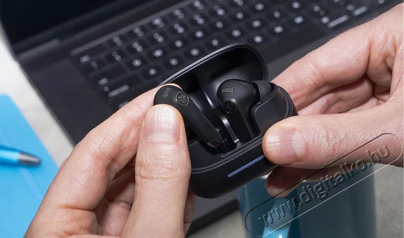 JLAB JBuds Pods ANC, fekete Audio-Video / Hifi / Multim&eacute;dia - F&uuml;l &eacute;s Fejhallgat&oacute;k - F&uuml;lhallgat&oacute; - 525059