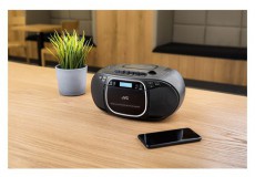 JVC RCE561BDAB CD-s r&aacute;di&oacute;magn&oacute; Audio-Video / Hifi / Multim&eacute;dia - R&aacute;di&oacute; / &oacute;r&aacute;s r&aacute;di&oacute; - Hordozhat&oacute;, zseb-, t&aacute;ska r&aacute;di&oacute; - 383098