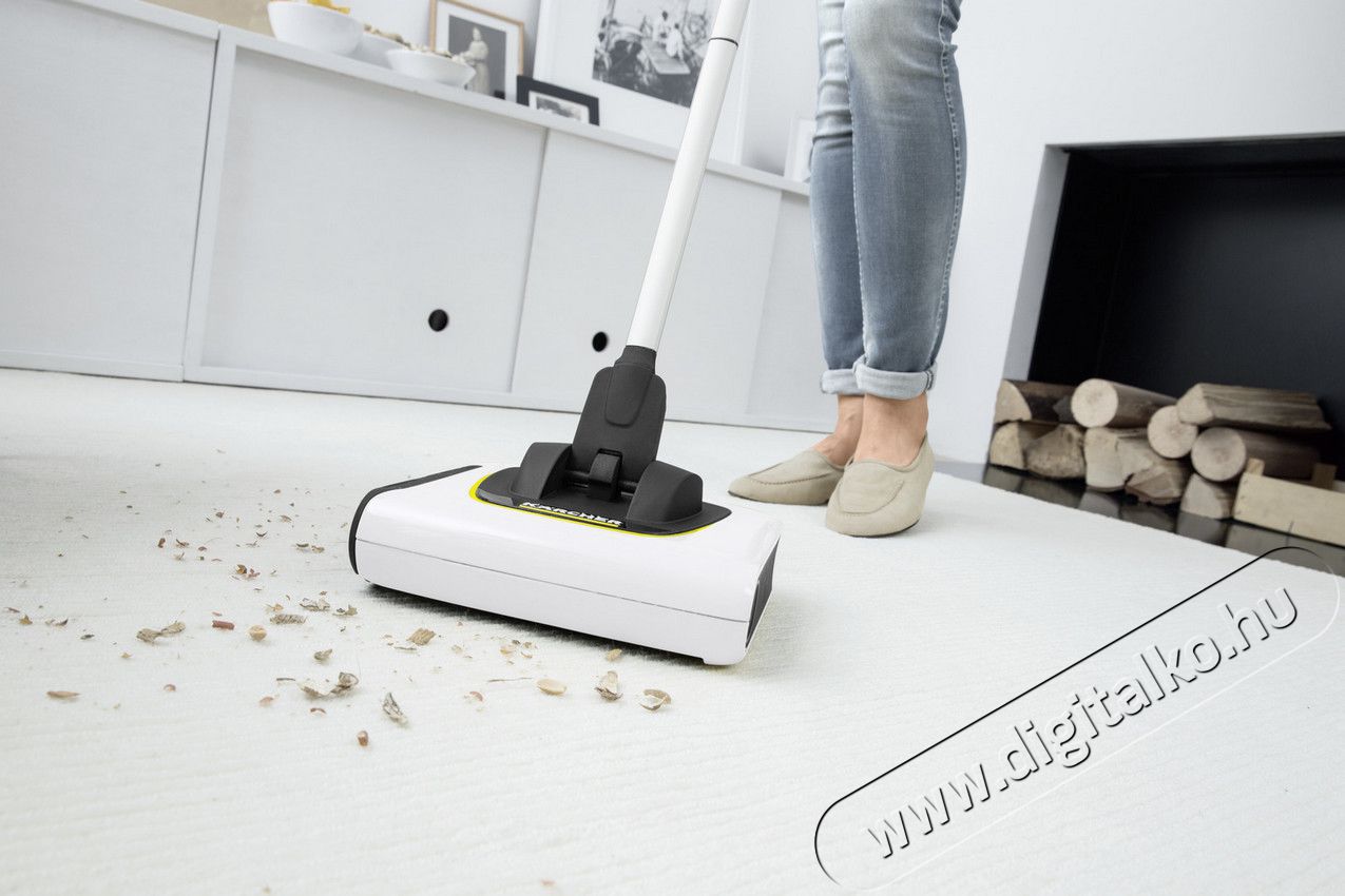 Karcher KB 5  (WHITE) 1.258-010.0 AKKUMULÁTOROS SEPRŰ Háztartás / Otthon / Kültér - Porszívó / takarítógép - Seprőgép - 327790