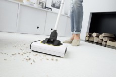 Karcher KB 5  (WHITE) 1.258-010.0 AKKUMULÁTOROS SEPRŰ Háztartás / Otthon / Kültér - Porszívó / takarítógép - Seprőgép - 327790