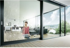 Karcher WV 5 PLUS N BLACK EDITION 1.633-467.0 AKKUMULÁTOROS ABLAKTISZTÍTÓ Háztartás / Otthon / Kültér - Tisztító / mosó - Ablaktisztító - 379401