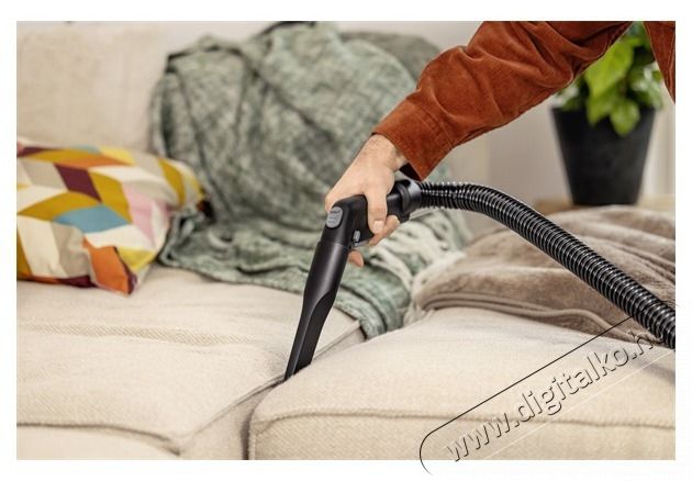 Karcher K&auml;rcher 1.081-230.0 SE 5 *EU szőnyeg &eacute;s k&aacute;rpittiszt&iacute;t&oacute; H&aacute;ztart&aacute;s / Otthon / K&uuml;lt&eacute;r - Porsz&iacute;v&oacute; / takar&iacute;t&oacute;g&eacute;p - Sz&aacute;raz-nedves takar&iacute;t&oacute;g&eacute;p - 500160