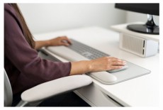 Kensington ErgoSoft csuklótámaszos világosszürke egérpad Iroda és számítástechnika - Egér - Egérpad - 442579