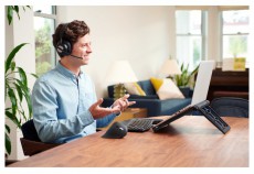 Kensington K52805EU SmartFit Easy RiserTM EQ laptopállvány Iroda és számítástechnika - Notebook kiegészítő - Notebook tartó - 508514