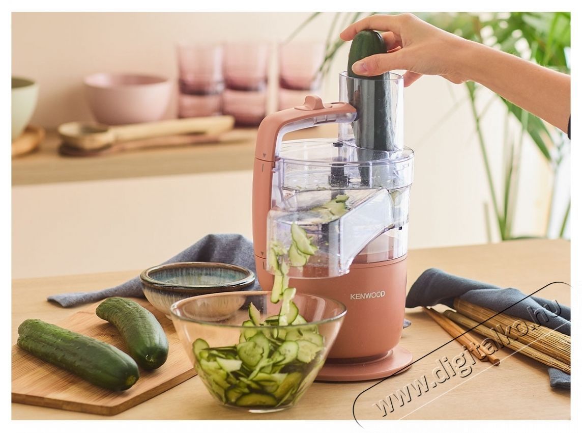 Kenwood MultiPro GO FDP22.130RD kompakt konyhai robotg&eacute;p Konyhai term&eacute;kek - Konyhai kisg&eacute;p (elők&eacute;sz&iacute;t&eacute;s / feldolgoz&aacute;s) - Konyhai robotg&eacute;p - 531199