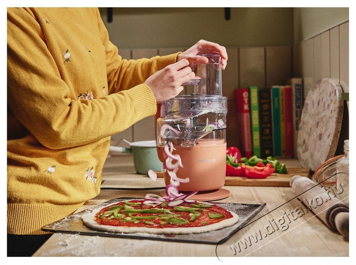 Kenwood MultiPro GO FDP22.130RD kompakt konyhai robotg&eacute;p Konyhai term&eacute;kek - Konyhai kisg&eacute;p (elők&eacute;sz&iacute;t&eacute;s / feldolgoz&aacute;s) - Konyhai robotg&eacute;p - 531199