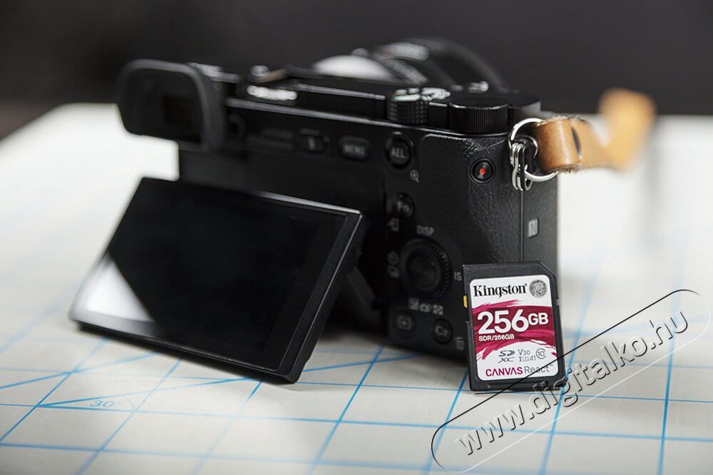 Kingston 256GB SD Canvas React (SDXC Class 10 UHS-I U3) (SDR/256GB) memória kártya Memória kártya / Pendrive - SD / SDHC / SDXC kártya - 337383