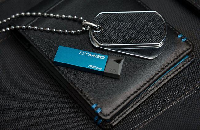 Kingston 32GB USB3.0 (DTM30/32GB) pendrive - kék Memória kártya / Pendrive - Pendrive - 326590