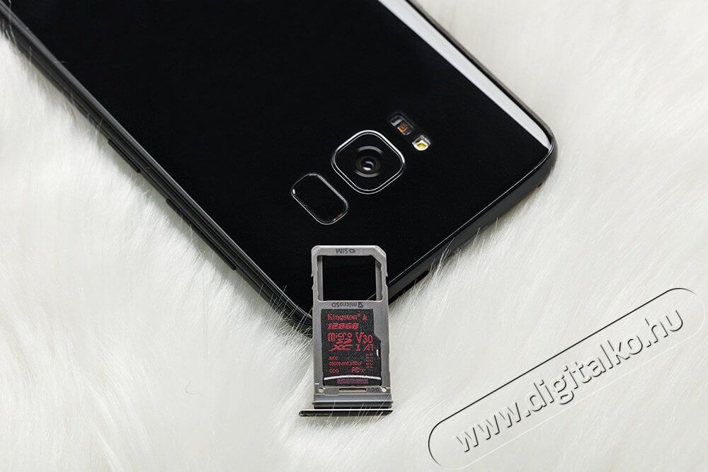 Kingston 64GB SD micro Canvas React (SDXC Class 10 UHS-I U3) (SDCR/64GB) memória kártya adapterrel Memória kártya / Pendrive - MicroSD / MicroSDHC kártya - 337388