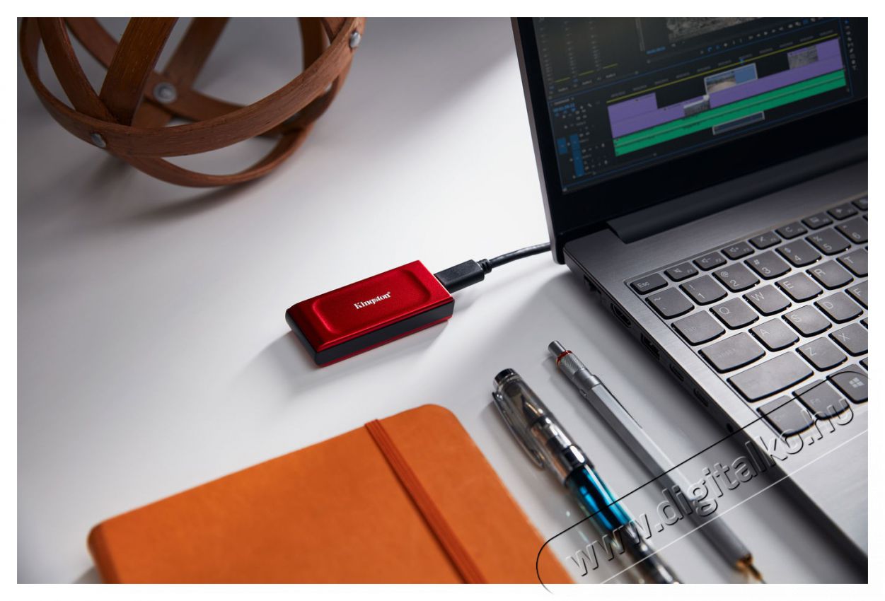 Kingston XS1000 SSD 1TB, piros Iroda &eacute;s sz&aacute;m&iacute;t&aacute;stechnika - Adatt&aacute;rol&oacute; / merevlemez - K&uuml;lső SSD - 503312