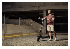 LAMAX eRacer SC50 1000W/14,5 Ah elektromos roller Háztartás / Otthon / Kültér - Játék / Sport - Roller / segway / gördeszka - 499939