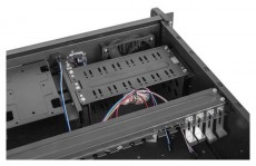 LANBERG SC01-4504-10B 19" 4U Szél:430 Mély:450mm Mag:177 táp nélküli rack szerver ház Iroda és számítástechnika - Egyéb számítástechnikai termék - 456372