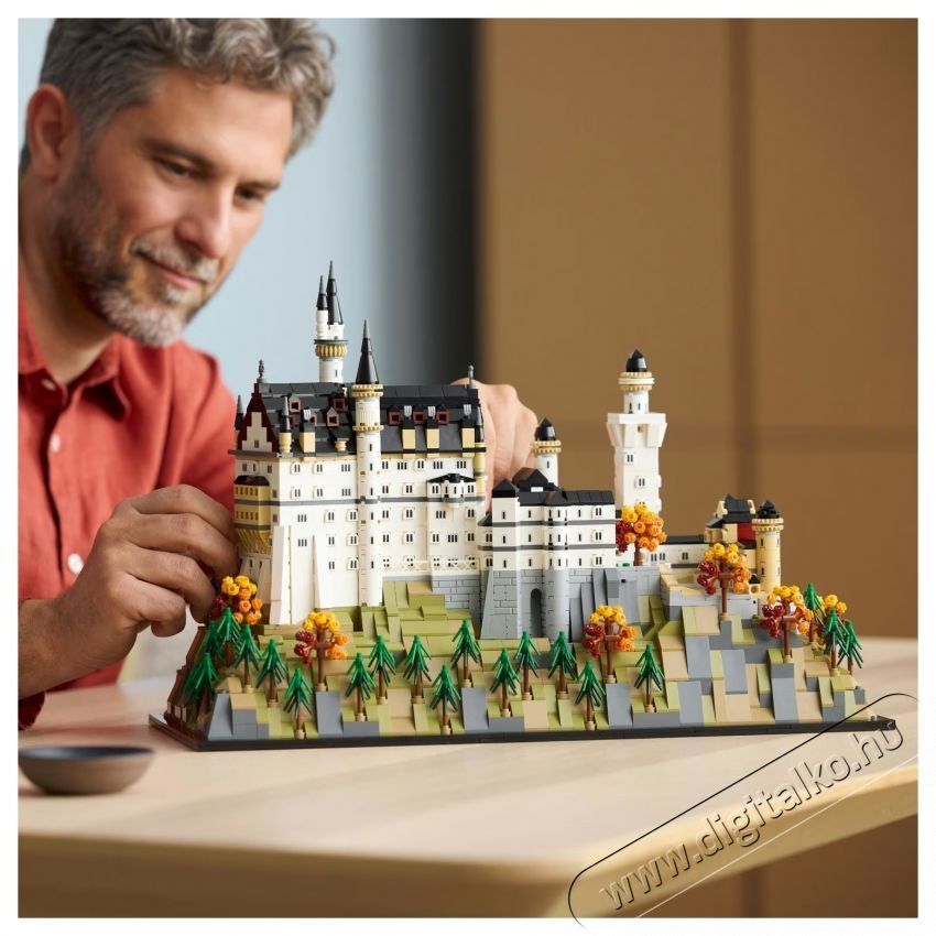 LEGO Architecture - Neuschwanstein kast&eacute;ly (21063)  H&aacute;ztart&aacute;s / Otthon / K&uuml;lt&eacute;r - J&aacute;t&eacute;k / Sport - Kreat&iacute;v / k&eacute;szs&eacute;gfejlesztő j&aacute;t&eacute;k - 537636