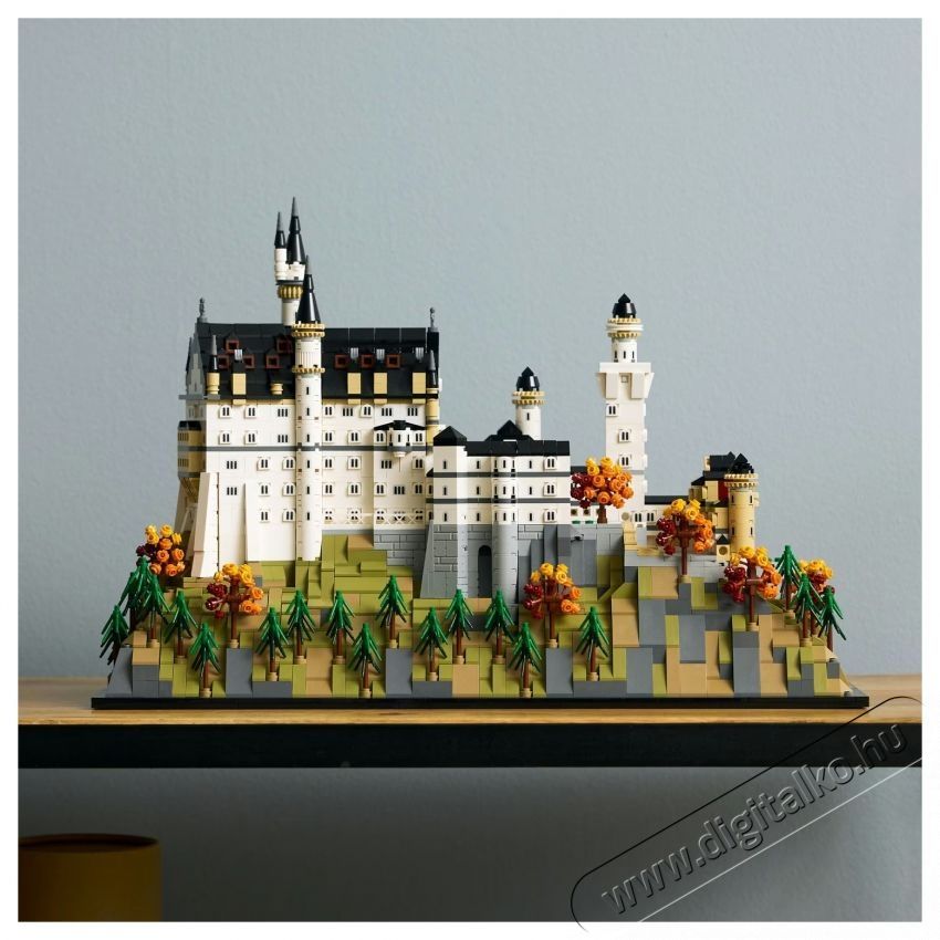 LEGO Architecture - Neuschwanstein kast&eacute;ly (21063)  H&aacute;ztart&aacute;s / Otthon / K&uuml;lt&eacute;r - J&aacute;t&eacute;k / Sport - Kreat&iacute;v / k&eacute;szs&eacute;gfejlesztő j&aacute;t&eacute;k - 537636