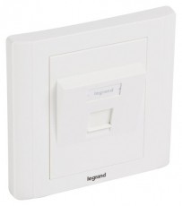 Legrand 632796 Linkeo 1xRJ45 keystone port fogadására süllyesztett szerelvény Háztartás / Otthon / Kültér - Világítás / elektromosság - Hálózati elosztó / hosszabbító / adapter - 391680