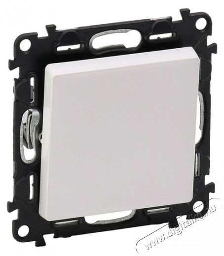 Legrand 752111 Valena Life fehér váltóérintkezős nyomókapcsoló Háztartás / Otthon / Kültér - Világítás / elektromosság - Hálózati elosztó / hosszabbító / adapter - 392432