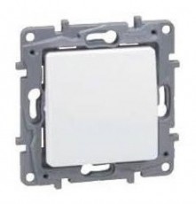 Legrand 764504 Niloé fehér Keresztkapcsoló Háztartás / Otthon / Kültér - Világítás / elektromosság - Hálózati elosztó / hosszabbító / adapter - 392151
