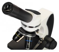 LEVENHUK Discovery Pico Polar mikroszkóp + könyv Távcsövek / Optika - Mikroszkóp - Állványos mikroszkóp - 457144
