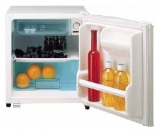 LG GC051 mini hűtőszekrény Konyhai termékek - Hűtő, fagyasztó (szabadonálló) - Mini hűtő / minibár - 288113