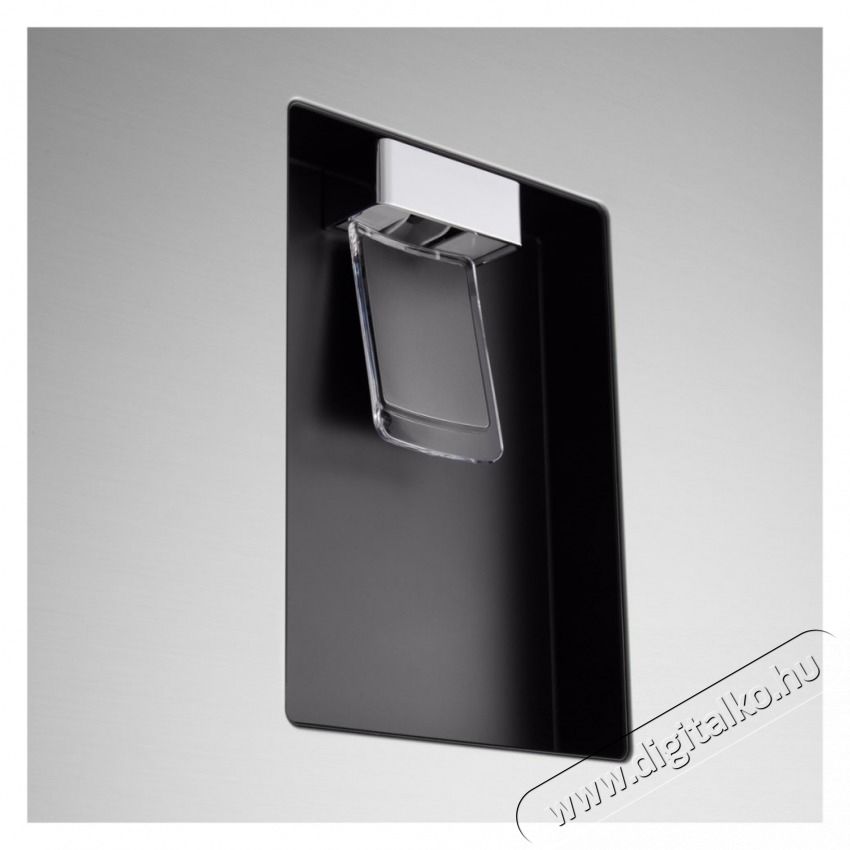 LG GTFV61PYBQD Fel&uuml;lfagyaszt&oacute;s hűtőszekr&eacute;ny, DoorCooling+&trade; &eacute;s ThinQ&trade; Konyhai term&eacute;kek - Hűtő, fagyaszt&oacute; (szabadon&aacute;ll&oacute;) - Fel&uuml;lfagyaszt&oacute;s kombin&aacute;lt hűtő - 532888