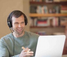 Logitech H540 USB vezetékes headset (981-000480) Audio-Video / Hifi / Multimédia - Fül és Fejhallgatók - Fejhallgató mikrofonnal / headset - 321782