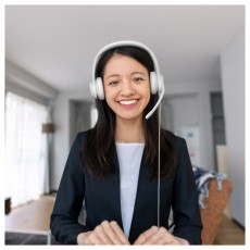 Logitech 981-001286 H390 USB-s fehér mikrofonos fejhallgató Audio-Video / Hifi / Multimédia - Fül és Fejhallgatók - Fejhallgató mikrofonnal / headset - 465042