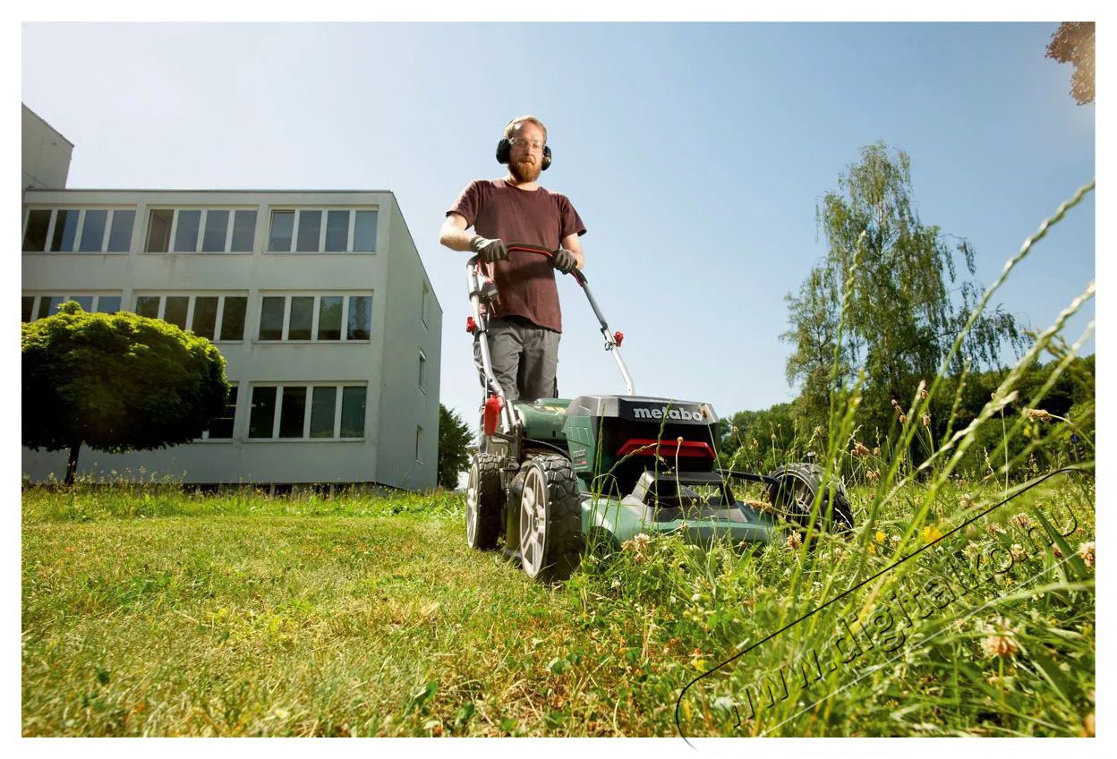 Metabo akkumul&aacute;toros fűny&iacute;r&oacute; RM 36-18 LTX BL 46 H&aacute;ztart&aacute;s / Otthon / K&uuml;lt&eacute;r - K&uuml;lt&eacute;r / kerti term&eacute;k / grill - Fűny&iacute;r&oacute; / gyeplaz&iacute;t&oacute; - 521647