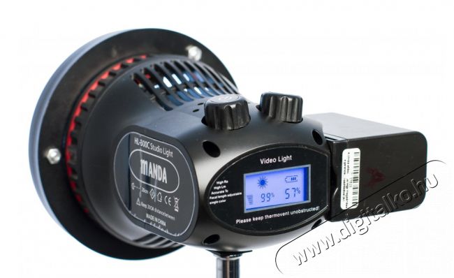 Mikrosat HL-300C táv irányítható LED lámpa Bowens csatlakozással Fotó-Videó kiegészítők - Lámpa - LED lámpa - 307224