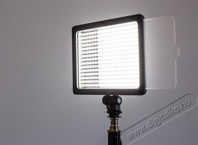 Mikrosat LED-D300 videolámpa Fotó-Videó kiegészítők - Lámpa - LED lámpa - 275494