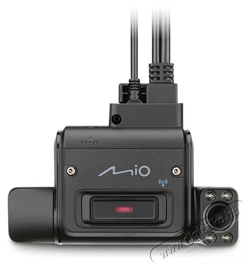 MIO MiSentry 12T aut&oacute;s kamera, 3 kamera, 4G LTE csatlakoz&aacute;s F&eacute;nyk&eacute;pezőg&eacute;p / kamera - Aut&oacute;s fed&eacute;lzeti kamera - 535467