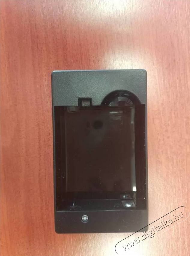 Motorola CH3 akkutöltő adapter nélkül/ T62, T82, T92 Akkuk és töltők - Li-ion akkumulátor és töltő (utángyártott) - Töltő - 348917