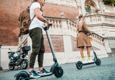 Motus Scooty 6,5 elektromos roller (AKC029) - türkíz Háztartás / Otthon / Kültér - Játék / Sport - Roller / segway / gördeszka - 350479