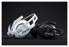 NACON Plantronics RIG 300PRO HS PS5 fekete gamer headset Audio-Video / Hifi / Multimédia - Fül és Fejhallgatók - Fejhallgató mikrofonnal / headset - 466672