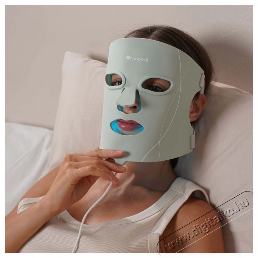 Nanoleaf LED Light Therapy Sz&eacute;ps&eacute;g&aacute;pol&aacute;s / Eg&eacute;szs&eacute;g - Egy&eacute;b sz&eacute;ps&eacute;g / eg&eacute;szs&eacute;g term&eacute;k - 518922