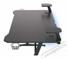 Natec GENESIS HOLM 510 gamer asztal Iroda &eacute;s sz&aacute;m&iacute;t&aacute;stechnika - Egy&eacute;b sz&aacute;m&iacute;t&aacute;stechnikai term&eacute;k - 471055