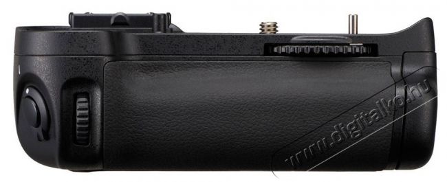 Nikon MB-D11 markolat D7000 Fotó-Videó kiegészítők - Markolat - Gyári markolat - 251512