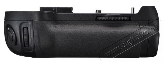 Nikon MB-D12 markolat D800 Fotó-Videó kiegészítők - Markolat - Gyári markolat - 254181