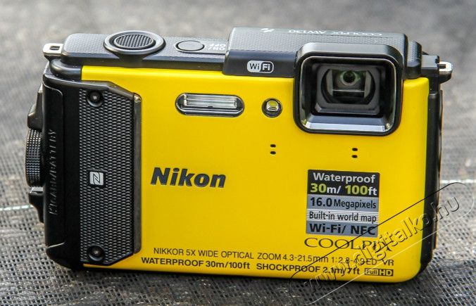 Nikon CoolPix AW130 Outdoor kit (2 év garancia!) - sárga Fényképezőgép / kamera - Kompakt fényképezőgép - Kaland és vízálló fényképezőgép - 290319