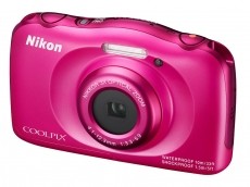 Nikon CoolPix S33 - r&oacute;zsasz&iacute;n (2 &eacute;v garancia!) F&eacute;nyk&eacute;pezőg&eacute;p / kamera - Kompakt f&eacute;nyk&eacute;pezőg&eacute;p - Kaland &eacute;s v&iacute;z&aacute;ll&oacute; f&eacute;nyk&eacute;pezőg&eacute;p - 282094