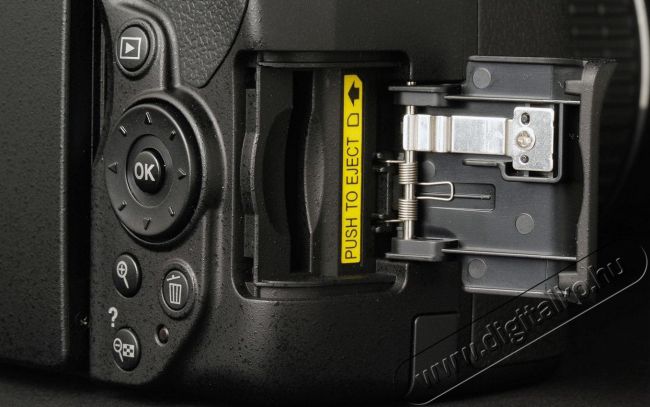 Nikon D5300 + 18-55mm AF-P VR Kit - fekete (3 év garancia!) Fényképezőgép / kamera - DSLR tükörreflexes fényképezőgép - 296693