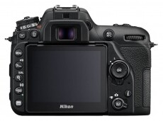 Nikon D7500 + AF-S 18-140mm VR Digitális fényképezőgép Fényképezőgép / kamera - DSLR tükörreflexes fényképezőgép - 342040